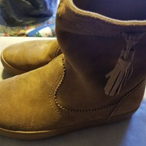 Crocs brown suede boots